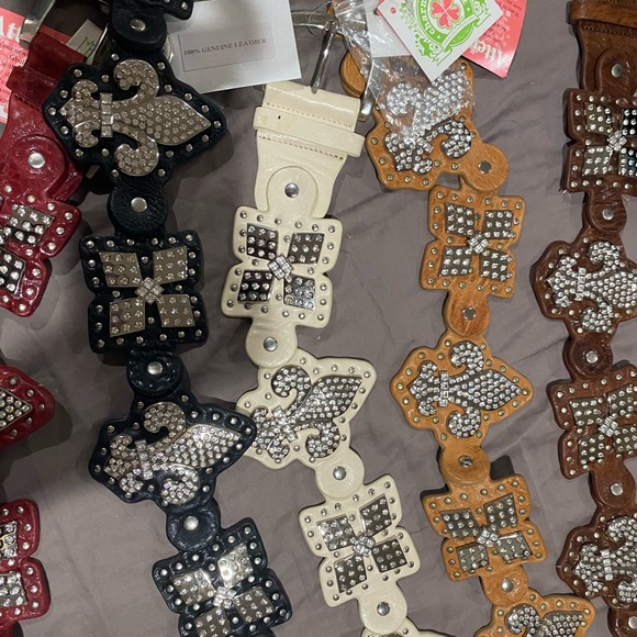 New with tag charm and luck genuine leather belt w stones - Picture 7 of 8